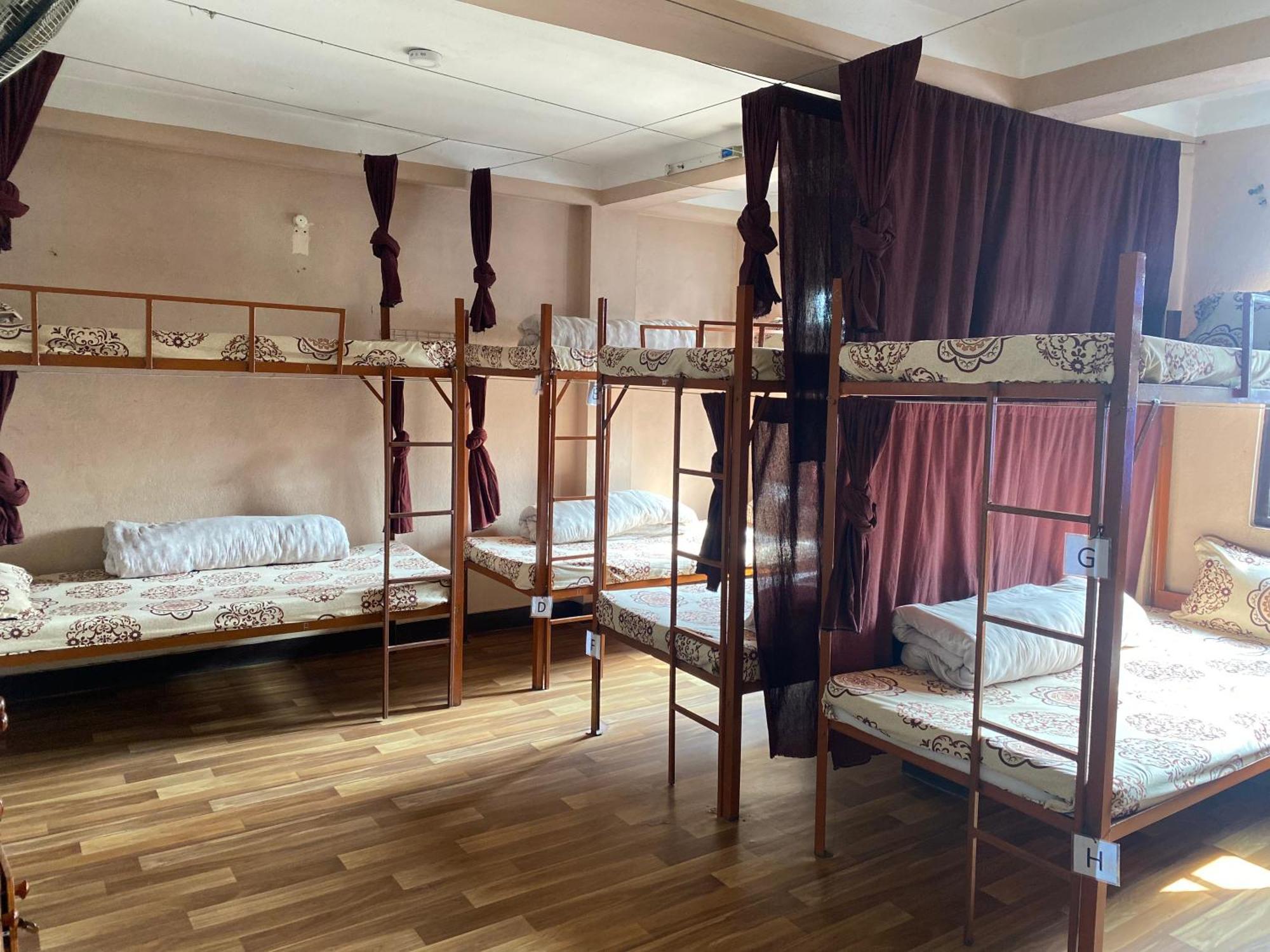 Planet Nomad Hostel Катманду Экстерьер фото