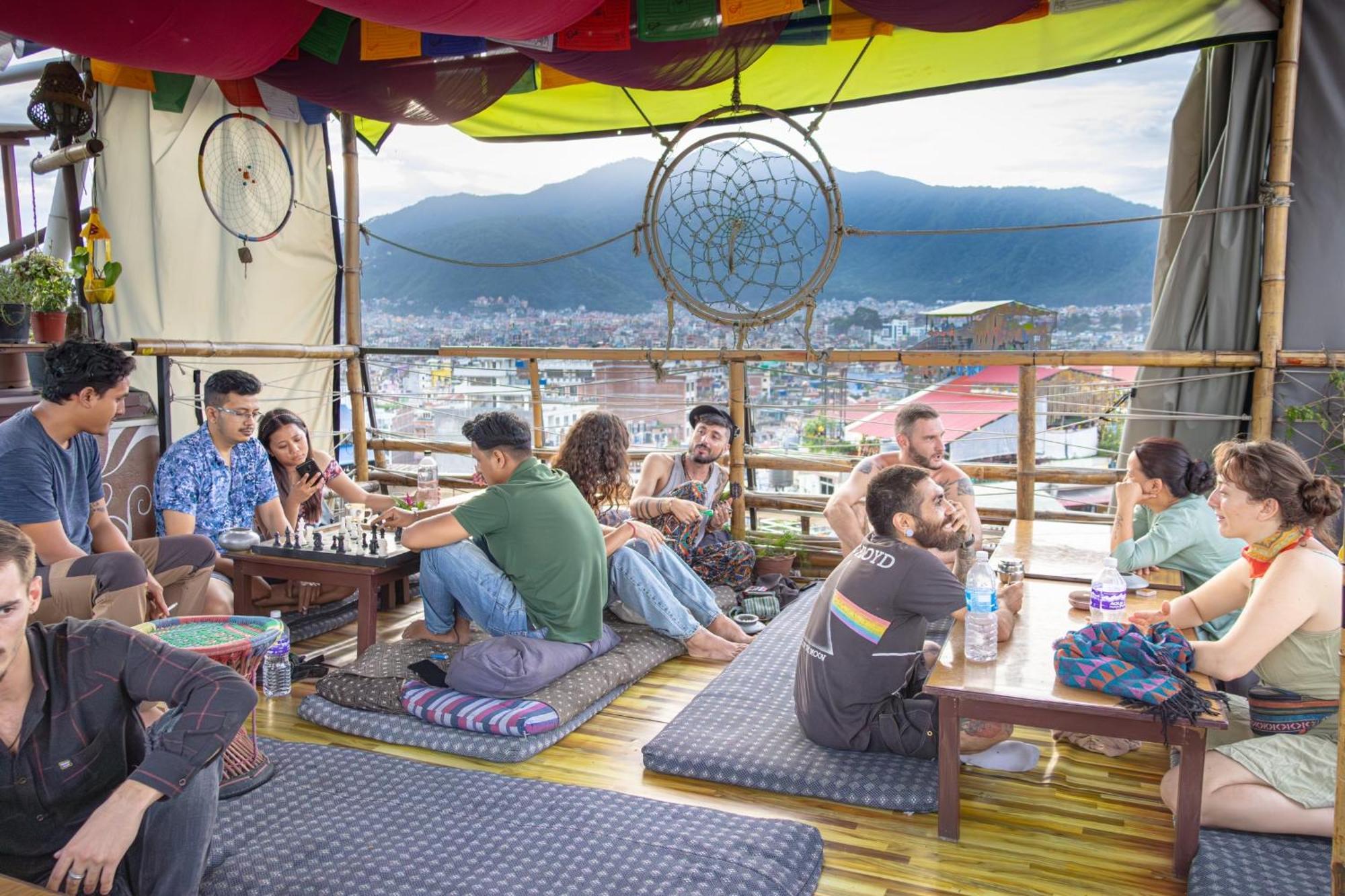 Planet Nomad Hostel Катманду Экстерьер фото