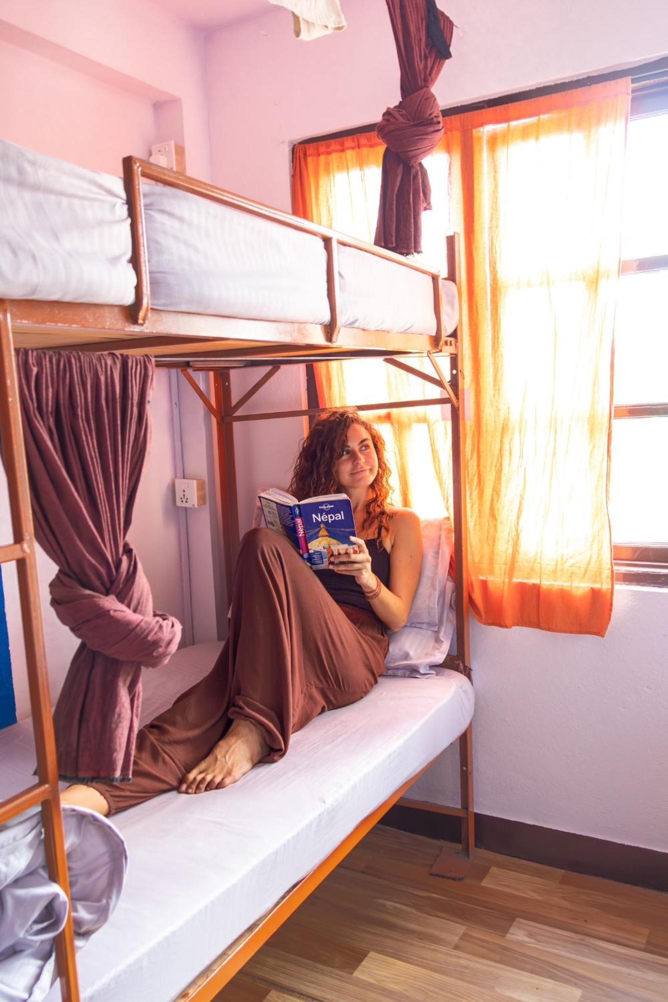 Planet Nomad Hostel Катманду Экстерьер фото