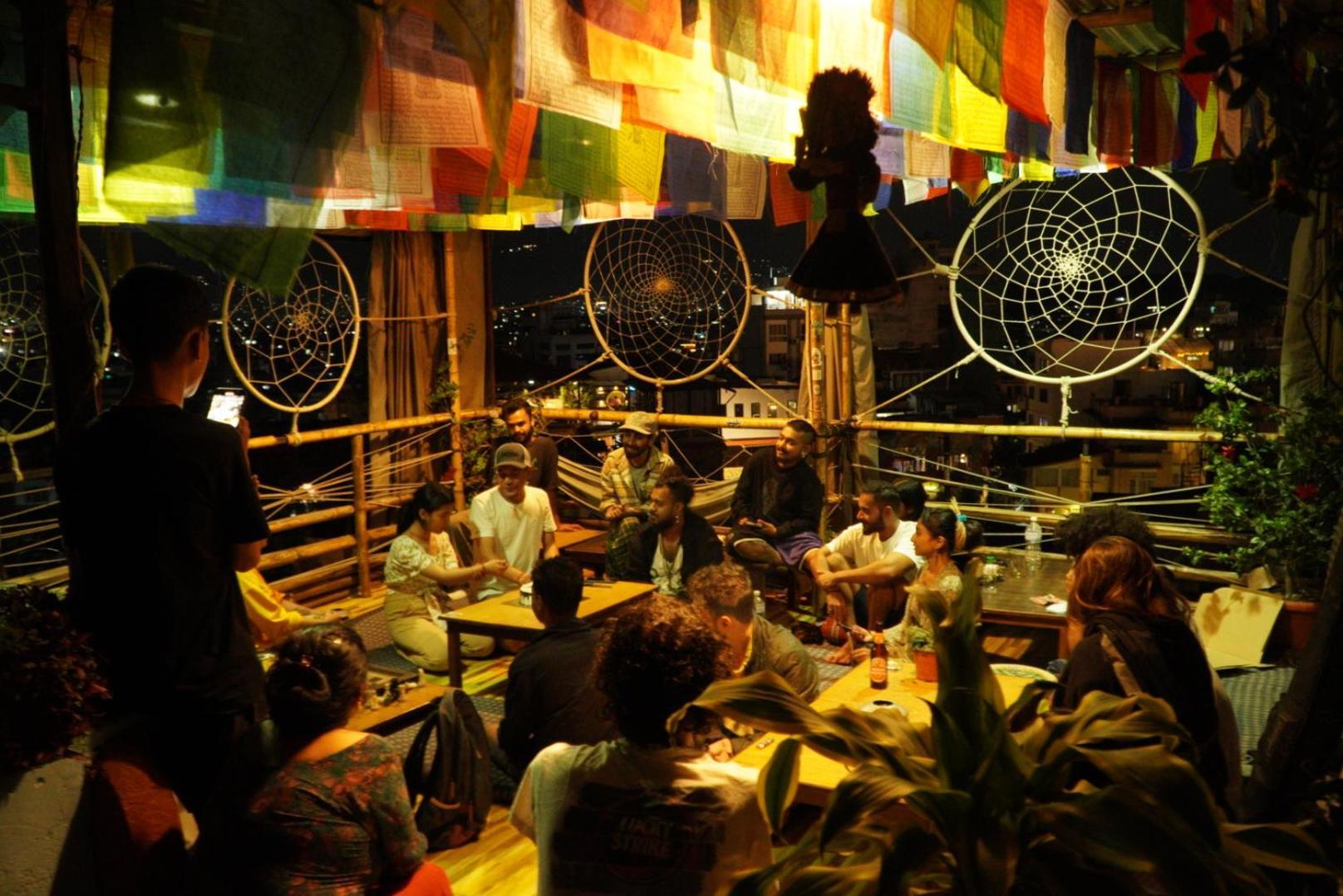 Planet Nomad Hostel Катманду Экстерьер фото