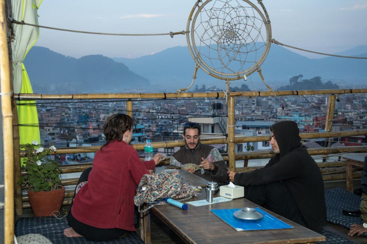 Planet Nomad Hostel Катманду Экстерьер фото